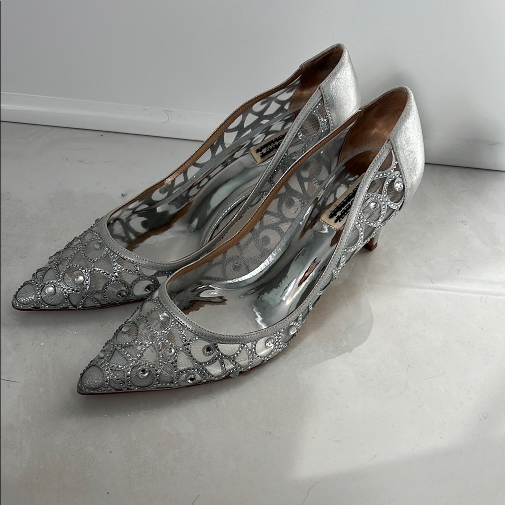 Badgley Mischka Silver Women's heeled pumps size 9